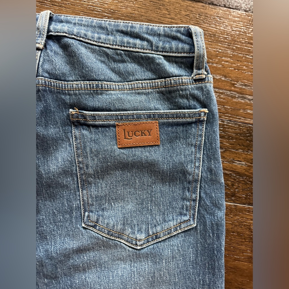Lucky Jeans High Rise Tomboys Classic Blue Denim Jeans- size 12/31 - Picture 5 of 8